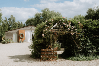 Photography by Wychwoodweddings @wychwoodweddings